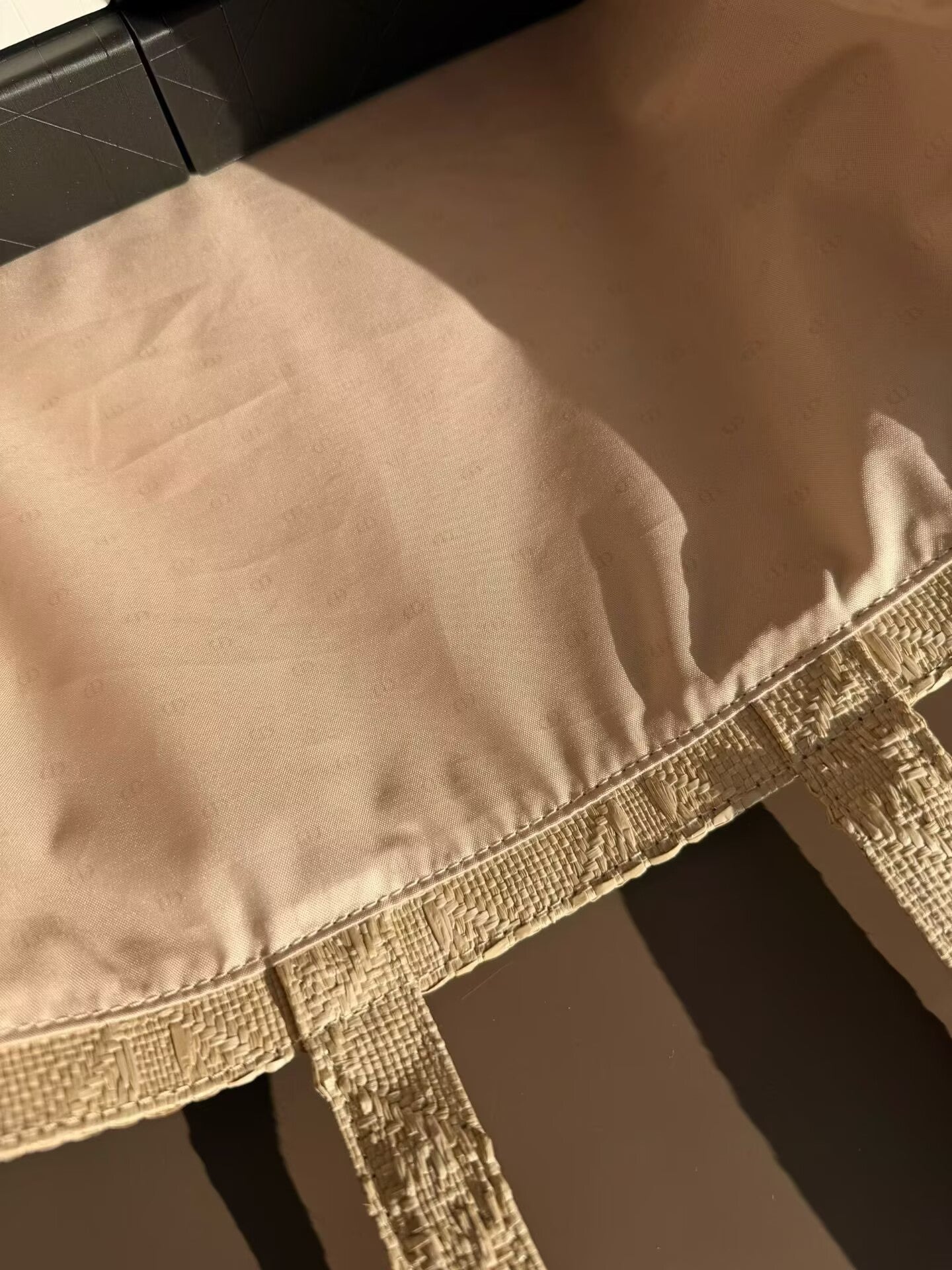 New Dior summer gift woven shopping bag, classic beige color, French lazy style